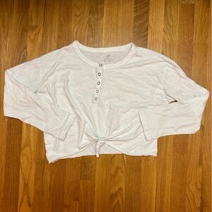Lightweight White Aerie Long-sleeve shirt
